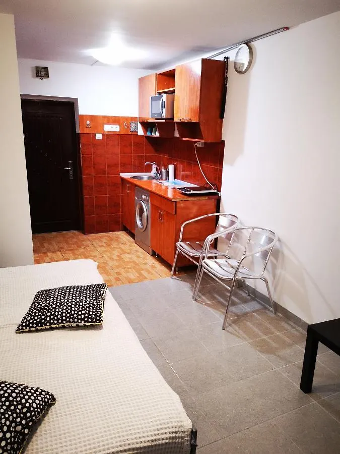 Romexpo Cosy Studio - Self Check-In & Out With Key-Locker At Any Hour Apartment Bucharest